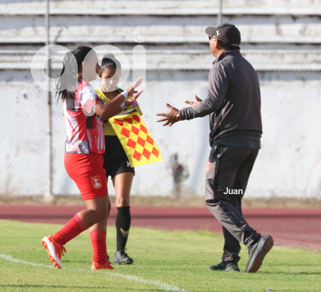 FBL-SUPERLIGA-DEPORTIVO IBARRA-MACARÁ