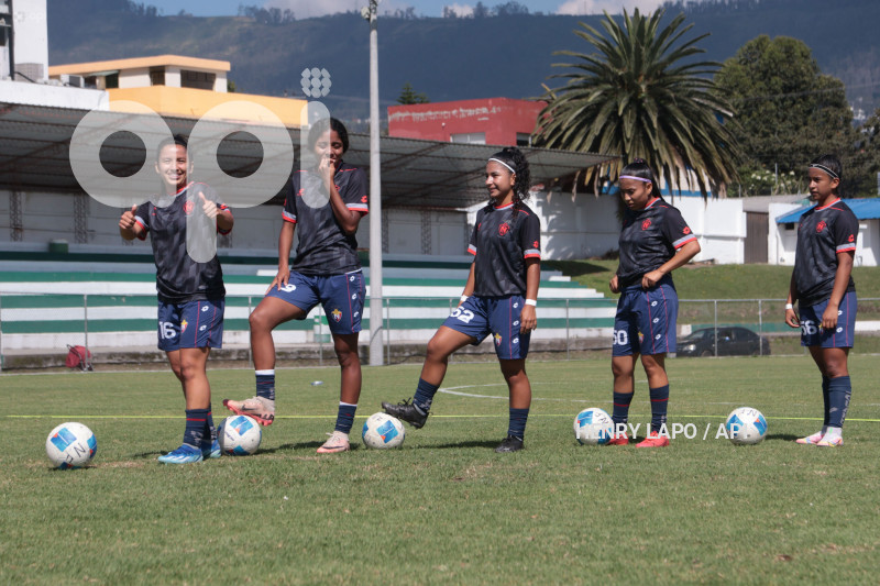 FBL SUPERLIGA FEMENINA VINOTINTO VS EL NACIONAL