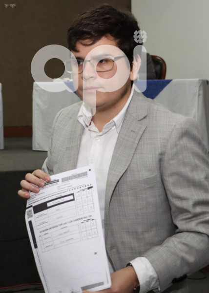AUDIENCIA ESCRUTINIO CNE