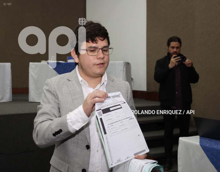 AUDIENCIA ESCRUTINIO CNE