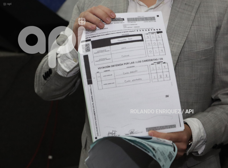 AUDIENCIA ESCRUTINIO CNE