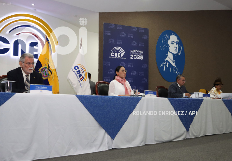 AUDIENCIA ESCRUTINIO CNE