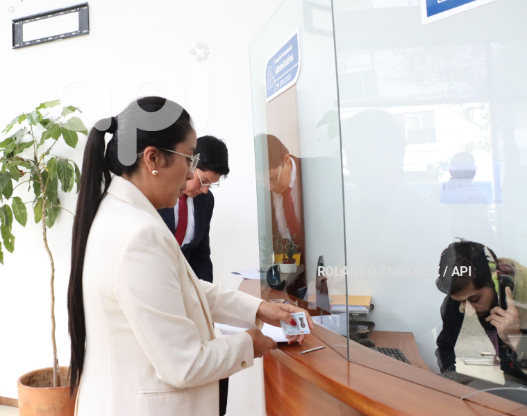 GISSELLA MOLINA DENUNCIA A LOURDES TIBAN