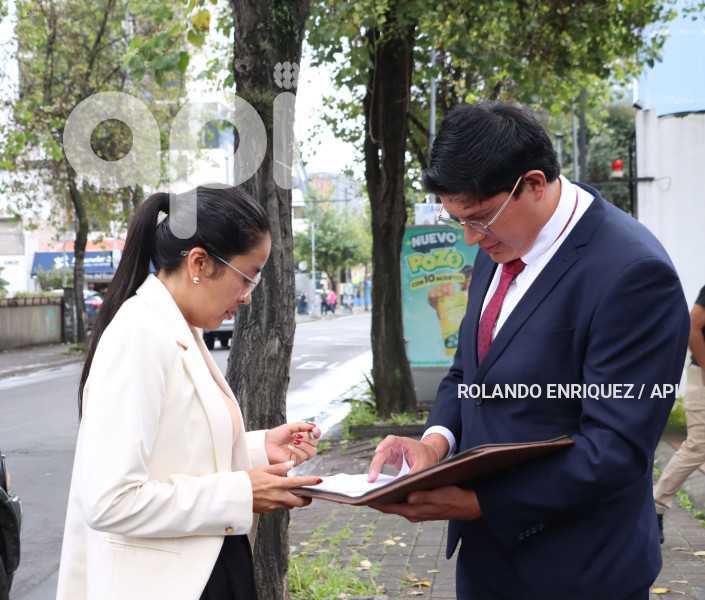 GISSELLA MOLINA DENUNCIA A LOURDES TIBAN
