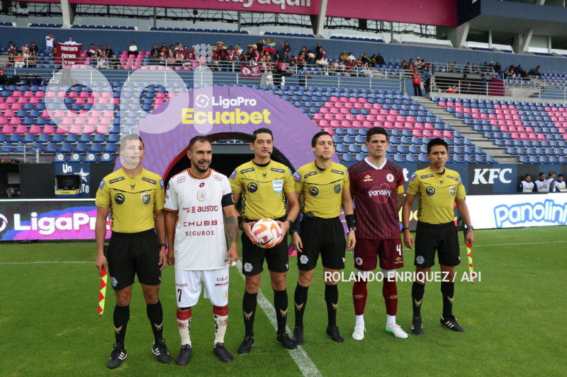 FBL LIGAPRO ECUABET VINO TINTO VS CUENCA