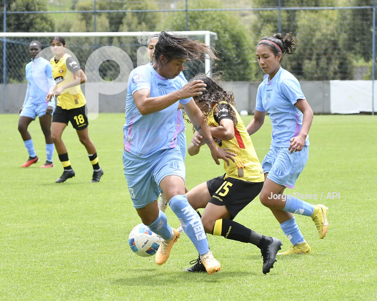 FBL SUPERLIGA FEMENINA MACARA VS BARCELONA