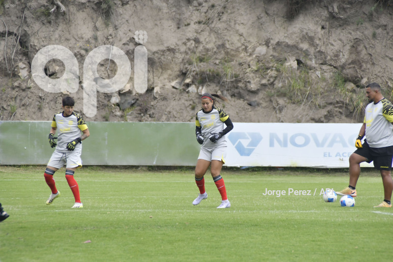 FBL SUPERLIGA FEMENINA MACARA VS BARCELONA