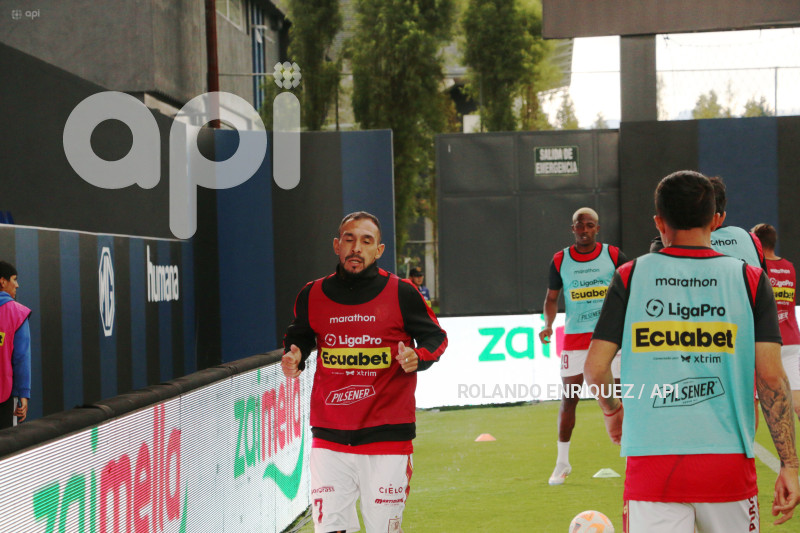 FBL LIGAPRO ECUABET VINO TINTO VS CUENCA