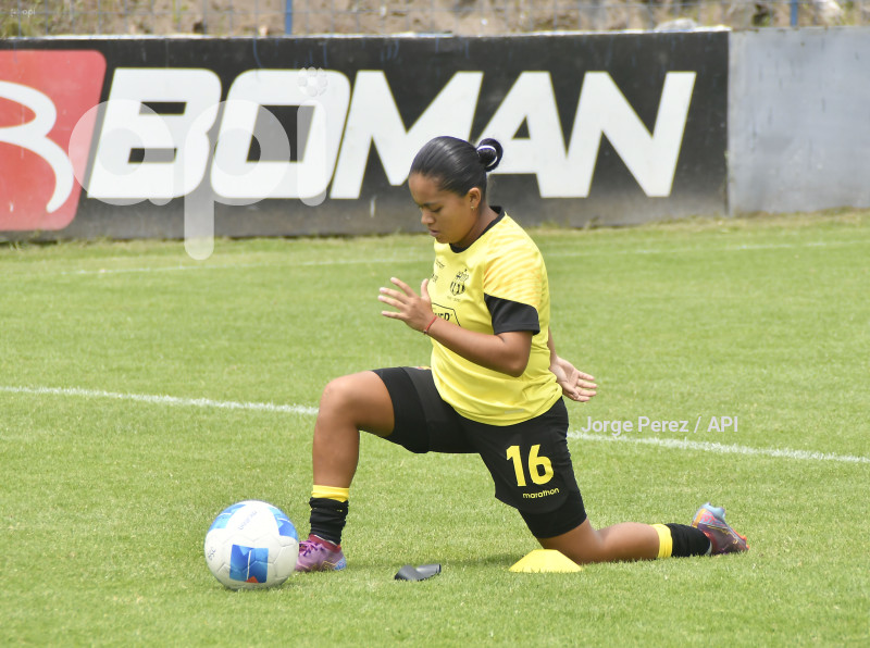FBL SUPERLIGA FEMENINA MACARA VS BARCELONA