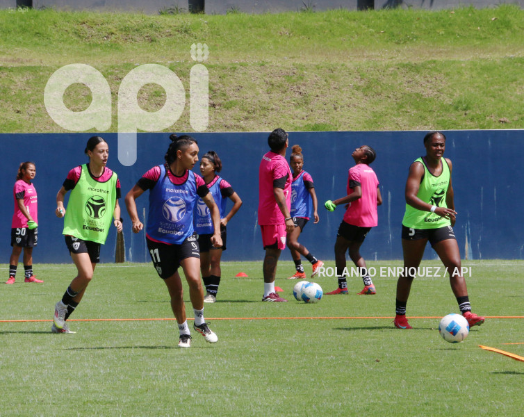 FBL SUPERLIGA FEMENINA DRAGONAS IDV VS ESPUCE