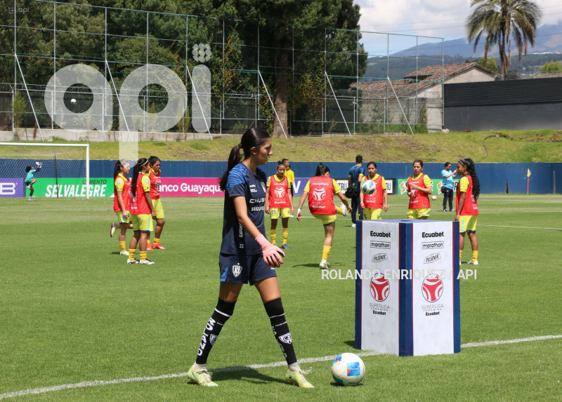 FBL SUPERLIGA FEMENINA DRAGONAS IDV VS ESPUCE