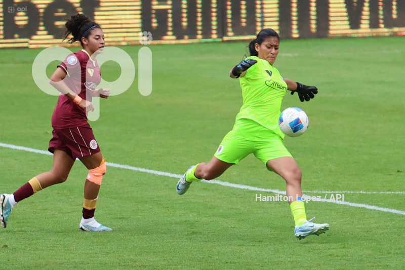 FBL-SUPERLIGA-FEMENINA-ECUABET-LDU-VINOTINTO