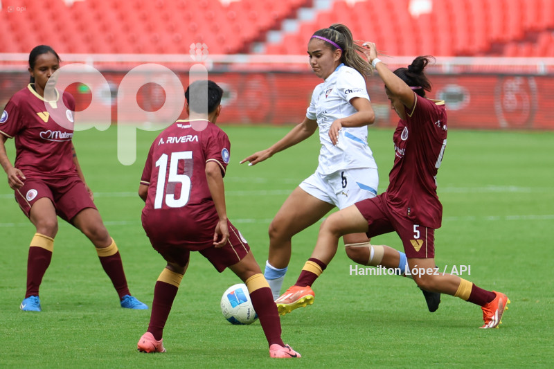 FBL-SUPERLIGA-FEMENINA-ECUABET-LDU-VINOTINTO