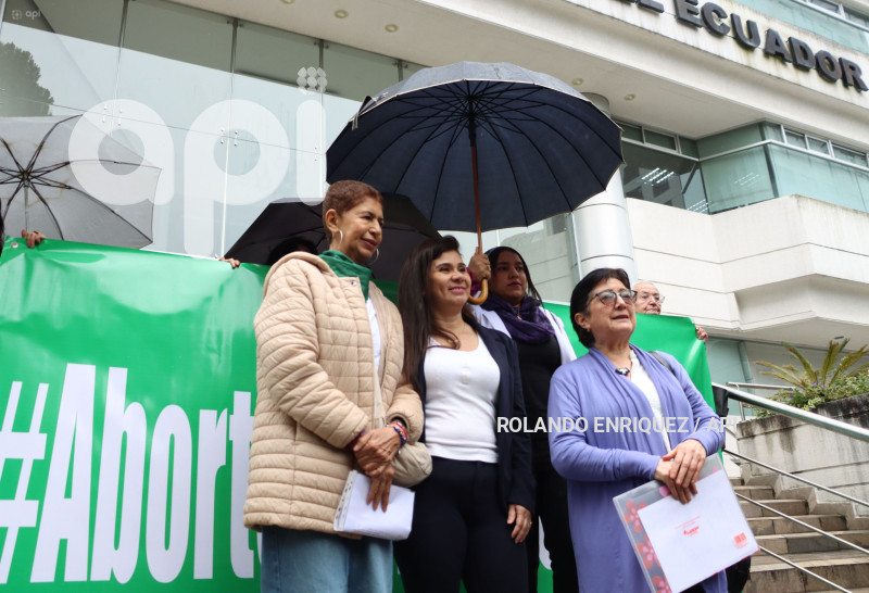PLANTON ABORTO CORTE CONSTITUCIONAL