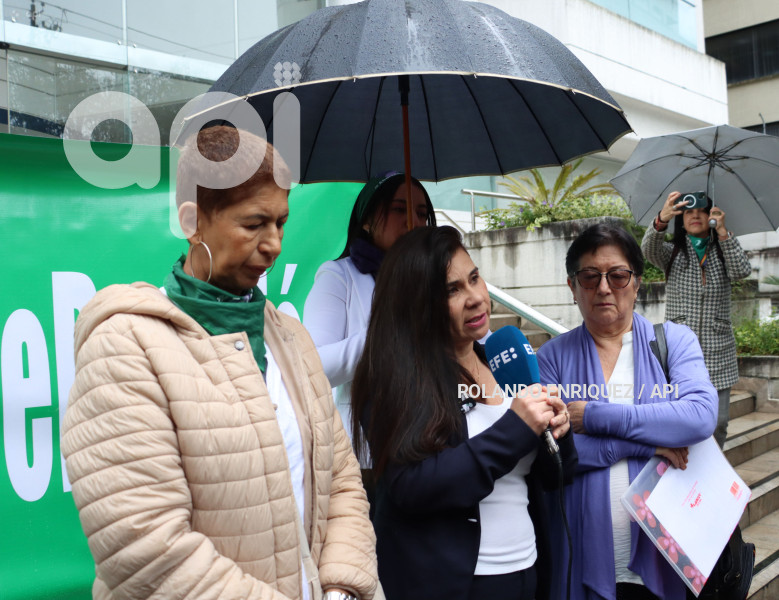 PLANTON ABORTO CORTE CONSTITUCIONAL