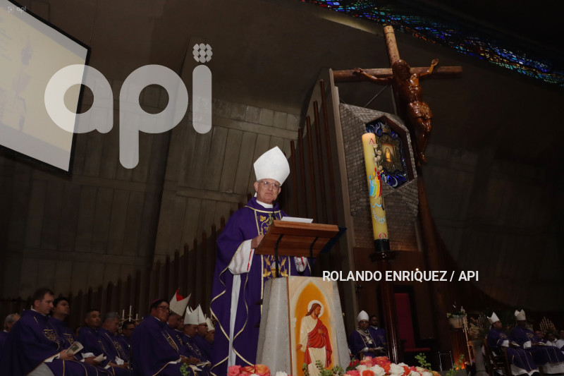 MISA DE SUFRAGIO POR EL PAPA FRANCISCO