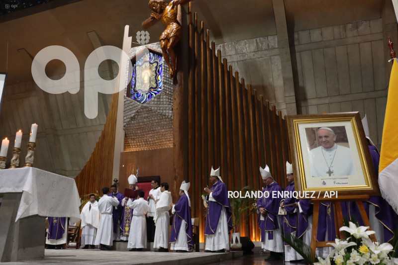 MISA DE SUFRAGIO POR EL PAPA FRANCISCO
