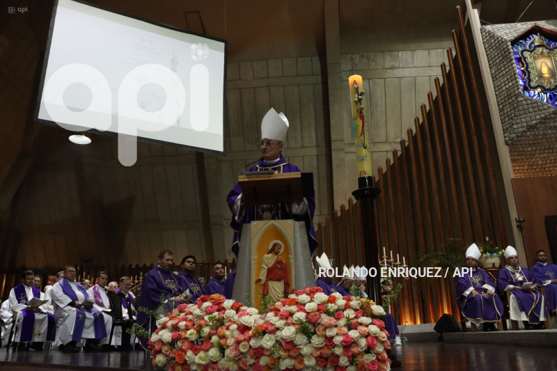 MISA DE SUFRAGIO POR EL PAPA FRANCISCO
