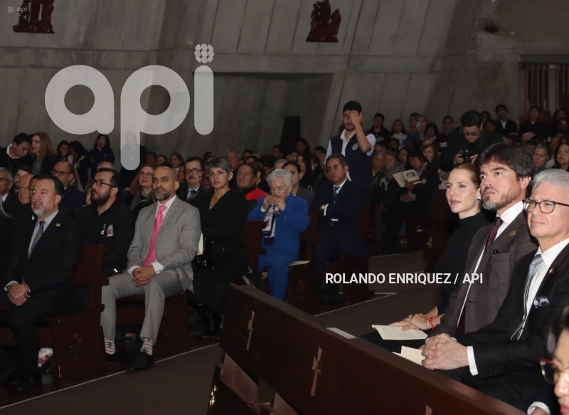 MISA DE SUFRAGIO POR EL PAPA FRANCISCO