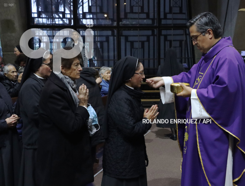 MISA DE SUFRAGIO POR EL PAPA FRANCISCO