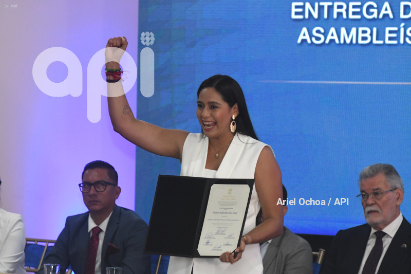 PORTOVIEJO-CNE-ASAMBLEISTAS-CREDENCIALES