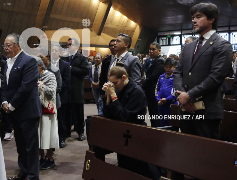 MISA DE SUFRAGIO POR EL PAPA FRANCISCO
