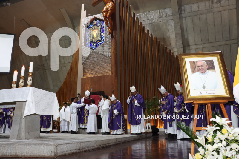 MISA DE SUFRAGIO POR EL PAPA FRANCISCO