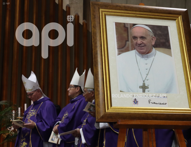 MISA DE SUFRAGIO POR EL PAPA FRANCISCO