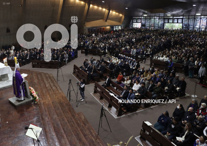 MISA DE SUFRAGIO POR EL PAPA FRANCISCO