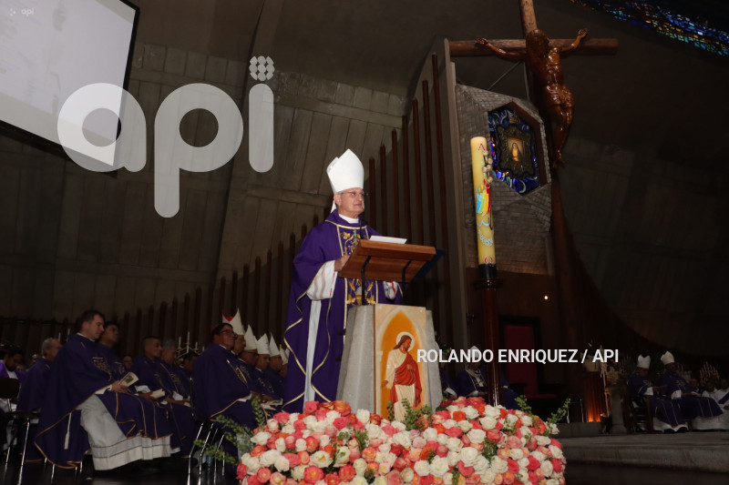 MISA DE SUFRAGIO POR EL PAPA FRANCISCO