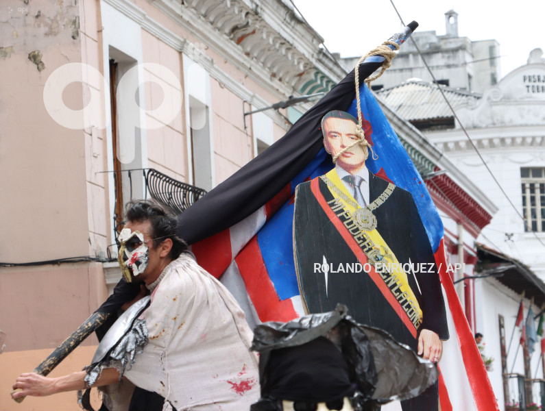 QUITO MARCHA 1 DE MAYO