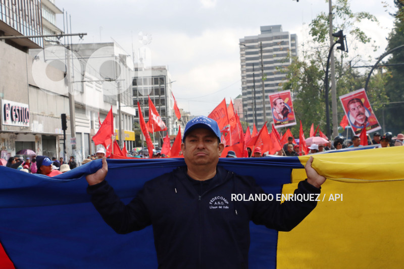 QUITO MARCHA 1 DE MAYO