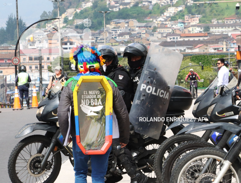 QUITO MARCHA 1 DE MAYO