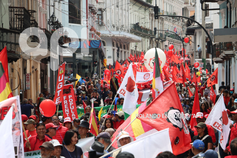 QUITO MARCHA 1 DE MAYO