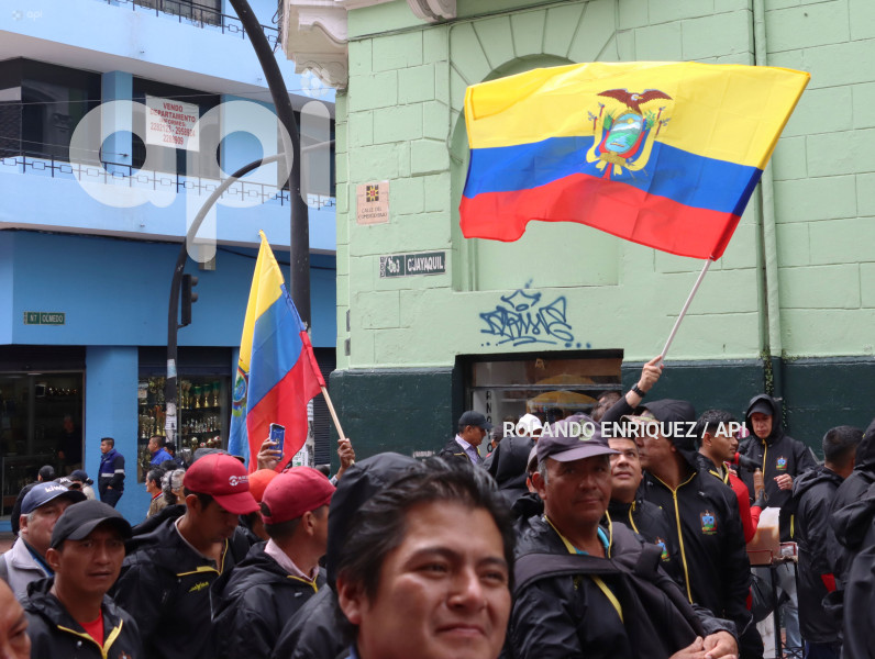 QUITO MARCHA 1 DE MAYO