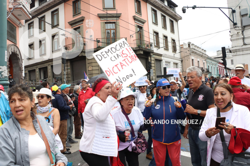 QUITO MARCHA 1 DE MAYO