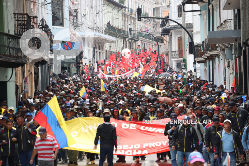 QUITO MARCHA 1 DE MAYO