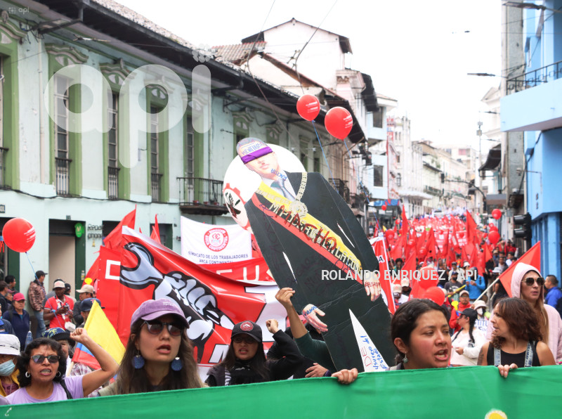 QUITO MARCHA 1 DE MAYO