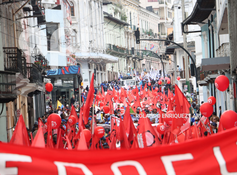 QUITO MARCHA 1 DE MAYO