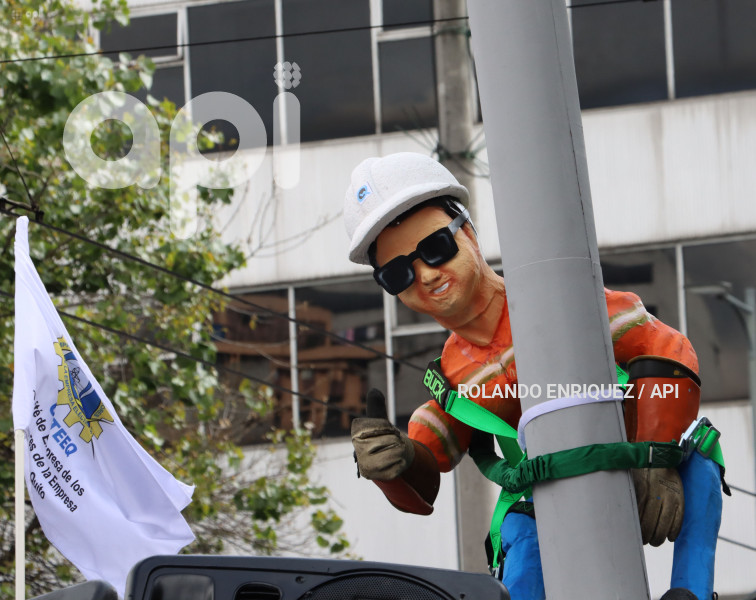 QUITO MARCHA 1 DE MAYO