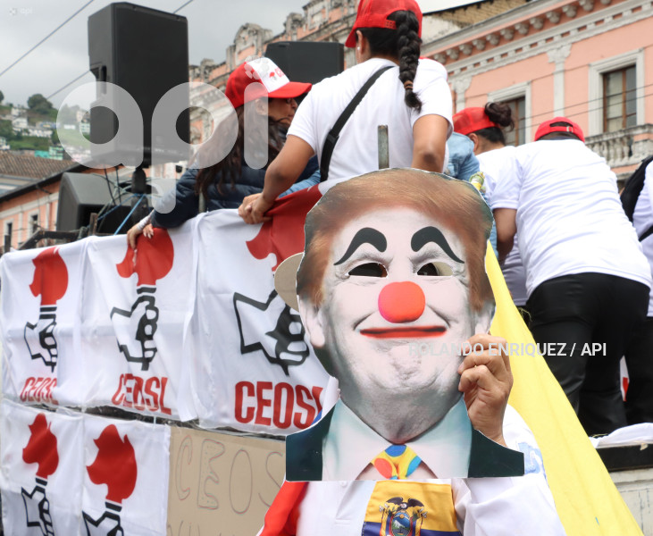 QUITO MARCHA 1 DE MAYO