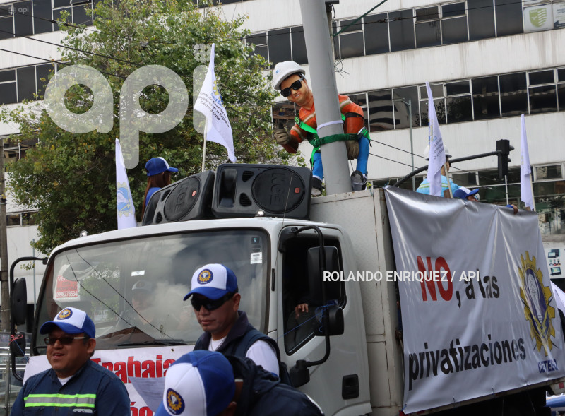 QUITO MARCHA 1 DE MAYO