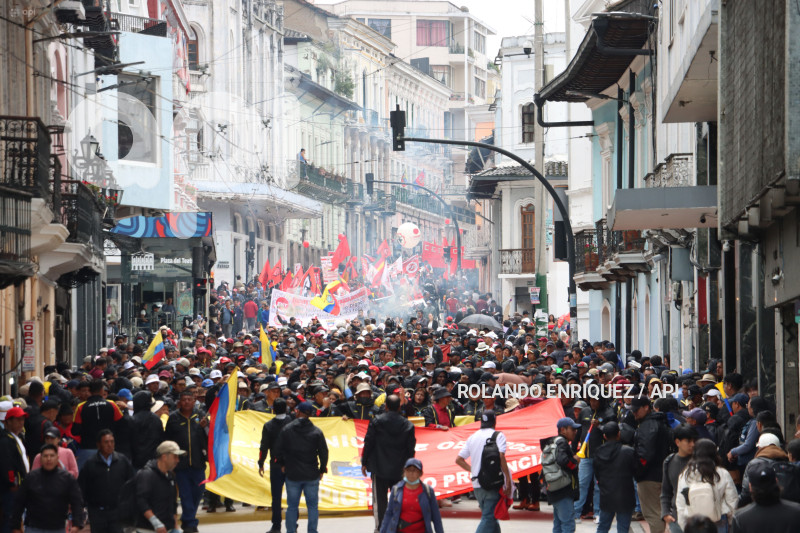 QUITO MARCHA 1 DE MAYO