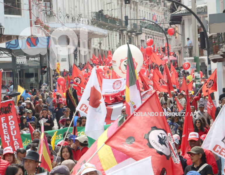QUITO MARCHA 1 DE MAYO