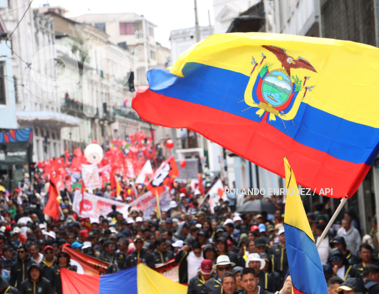QUITO MARCHA 1 DE MAYO