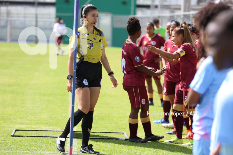 FBL-SUPERLIGA-FEMENINA-ECUABET-VINOTINTO-MACARÁ