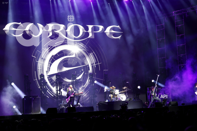 MASTERS OF ROCK