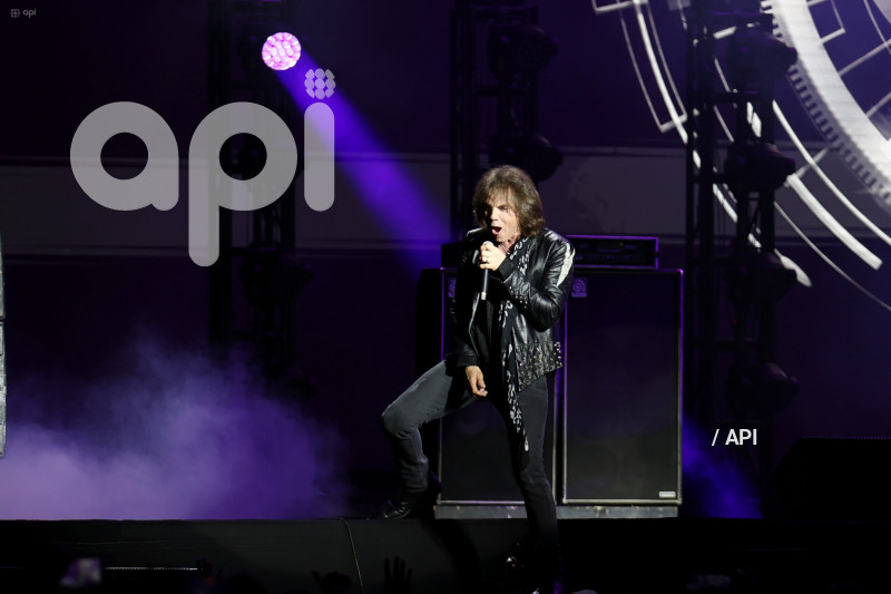 MASTERS OF ROCK