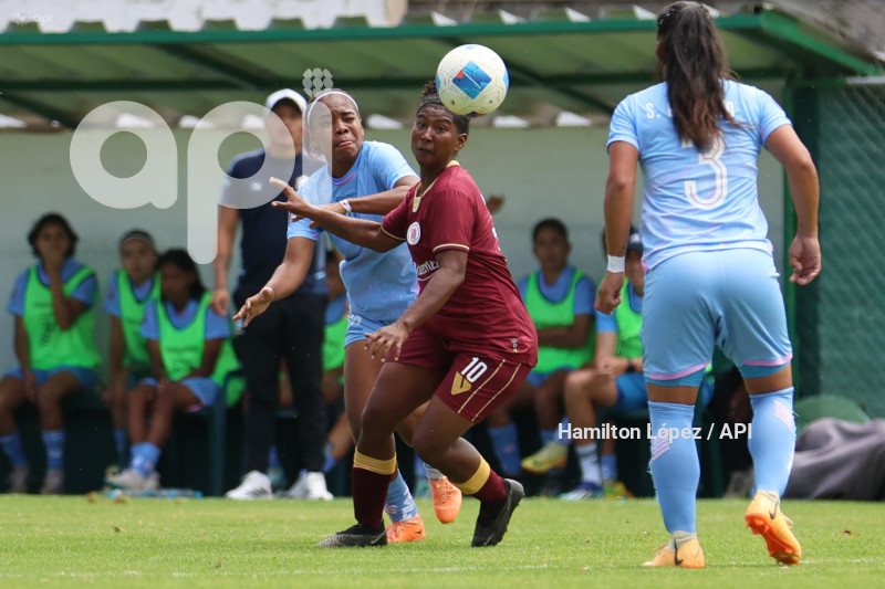 FBL-SUPERLIGA-FEMENINA-ECUABET-VINOTINTO-MACARÁ