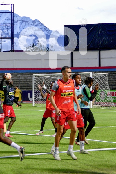 FBL LIGA PRO MUSHUC RUNA MACARA